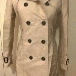 XS ZARA WOMEN BEIGE COAT (EXCELLENT CONDITION)
